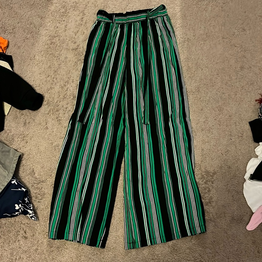 Wide leg trousers
